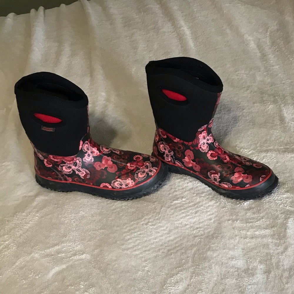 Women’s rain boots